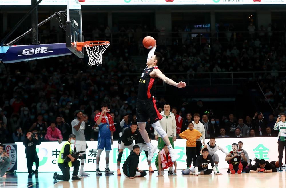 武汉三镇以 武汉三镇以